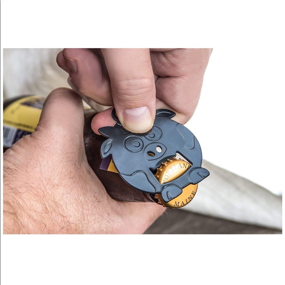 Barnyard Tablecloth Weights and Bottle Opener - Picture 4 of 7